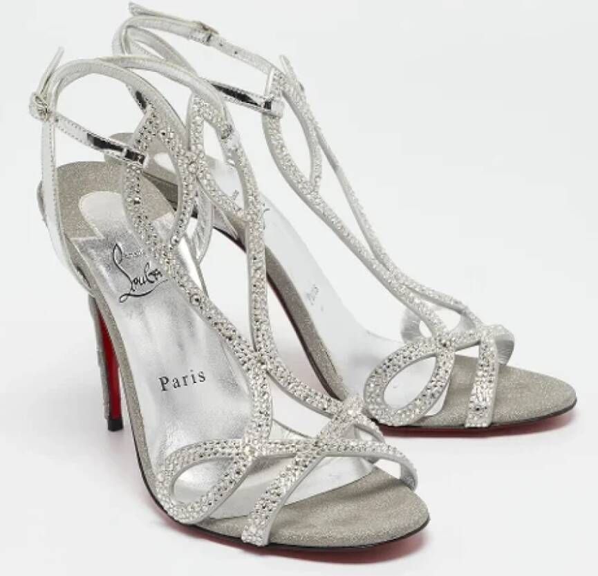 Christian Louboutin Pre-owned Leather sandals Gray Dames