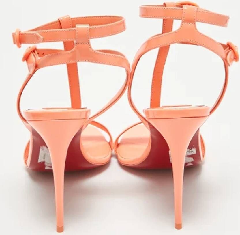 Christian Louboutin Pre-owned Leather sandals Orange Dames