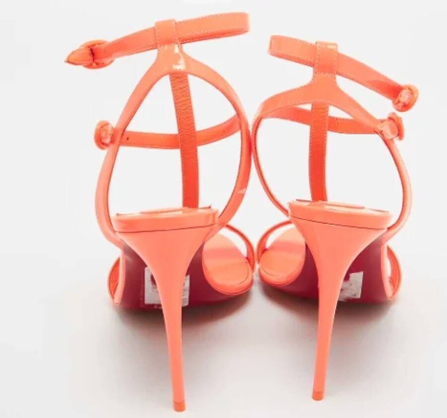 Christian Louboutin Pre-owned Leather sandals Pink Dames