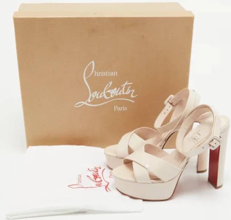 Christian Louboutin Pre-owned Leather sandals Pink Dames