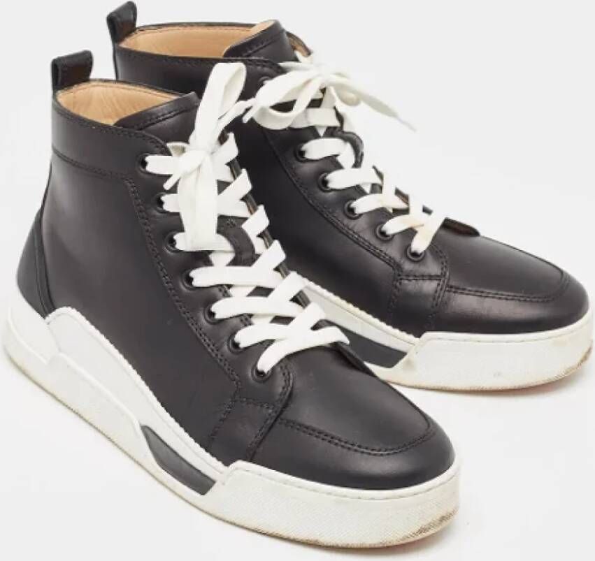 Christian Louboutin Pre-owned Leather sneakers Black Dames