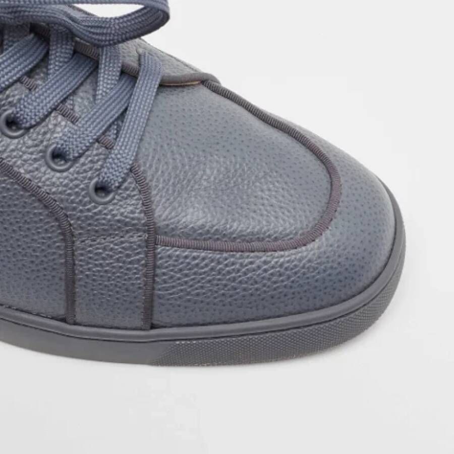 Christian Louboutin Pre-owned Leather sneakers Gray Heren