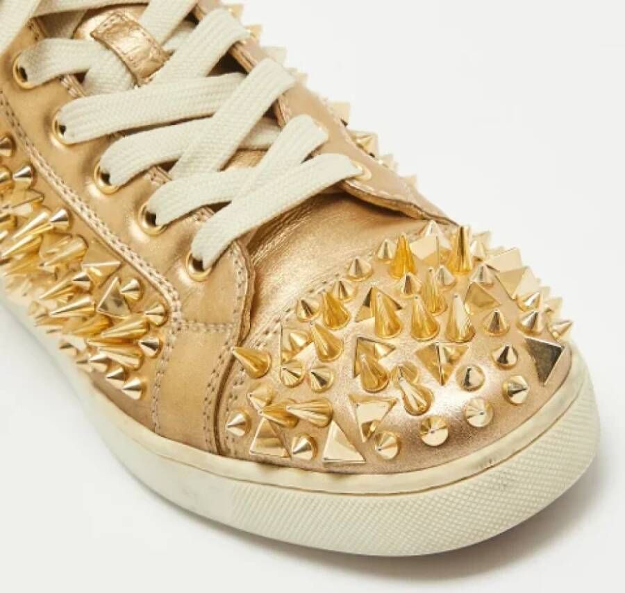 Christian Louboutin Pre-owned Leather sneakers Yellow Heren