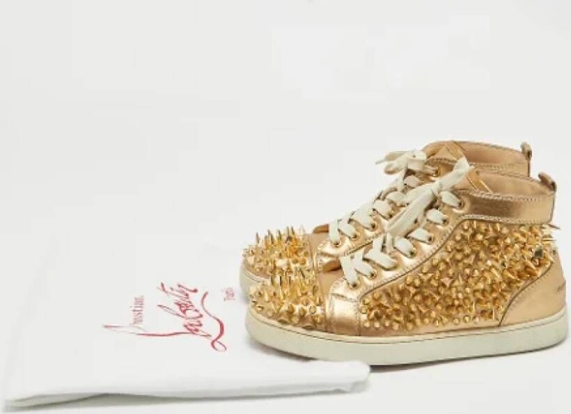 Christian Louboutin Pre-owned Leather sneakers Yellow Heren