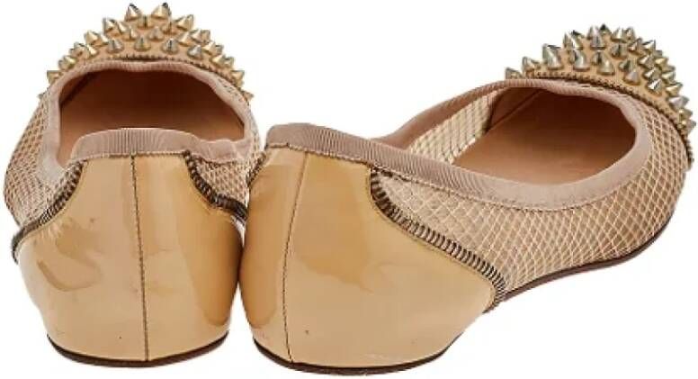 Christian Louboutin Pre-owned Mesh flats Beige Dames