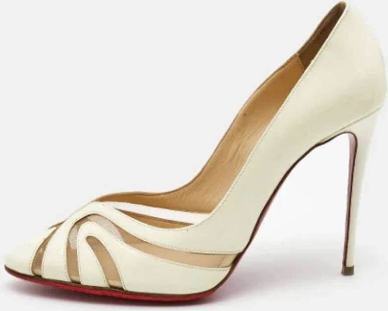 Christian Louboutin Pre-owned Mesh heels Beige Dames