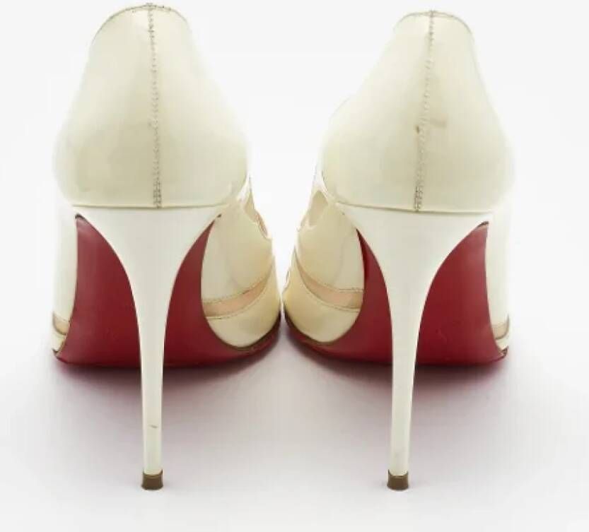 Christian Louboutin Pre-owned Mesh heels Beige Dames