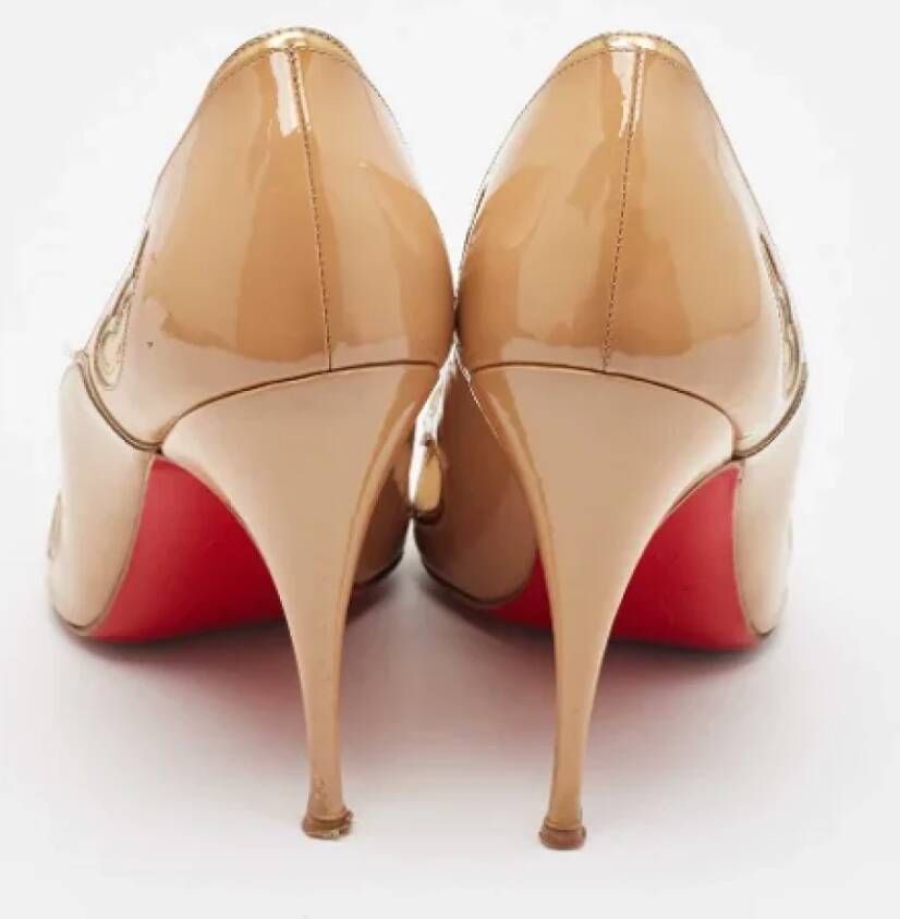 Christian Louboutin Pre-owned Mesh heels Beige Dames