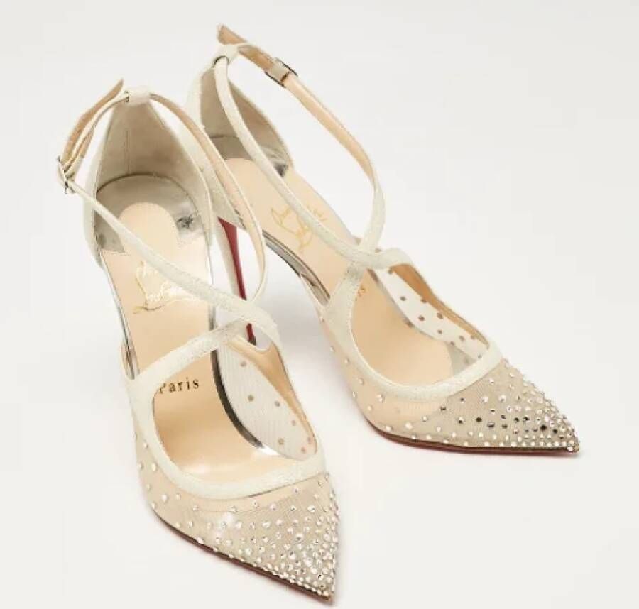 Christian Louboutin Pre-owned Mesh heels White Dames