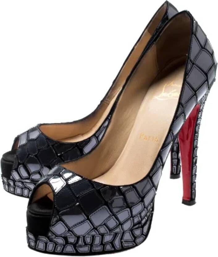 Christian Louboutin Pre-owned Satin heels Gray Dames