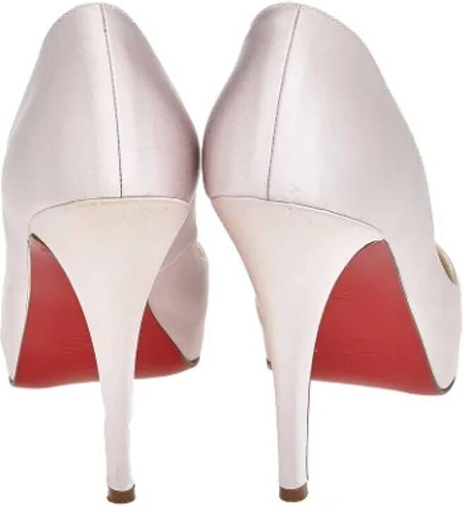 Christian Louboutin Pre-owned Satin heels Pink Dames