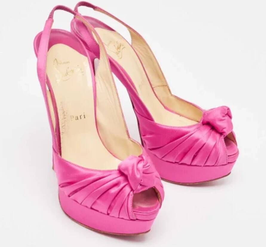 Christian Louboutin Pre-owned Satin heels Pink Dames