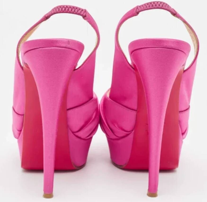 Christian Louboutin Pre-owned Satin heels Pink Dames