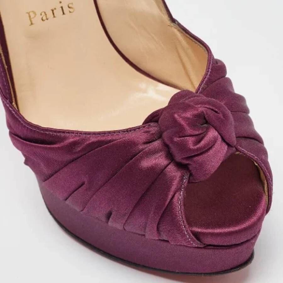 Christian Louboutin Pre-owned Satin heels Purple Dames