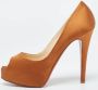 Christian Louboutin Pre-owned Satin heels Yellow Dames - Thumbnail 2