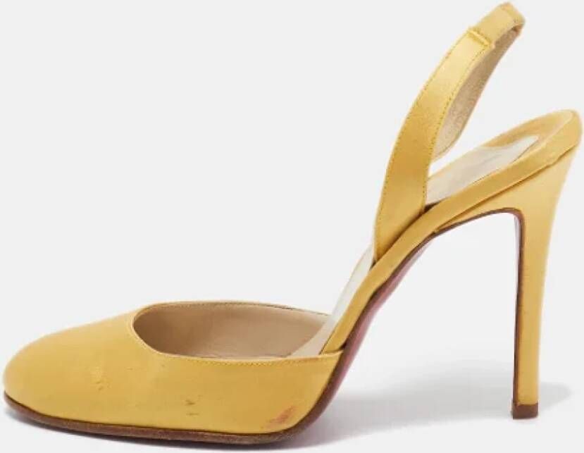 Christian Louboutin Pre-owned Satin heels Yellow Dames