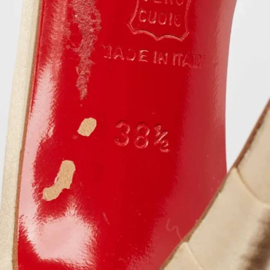 Christian Louboutin Pre-owned Satin heels Yellow Dames