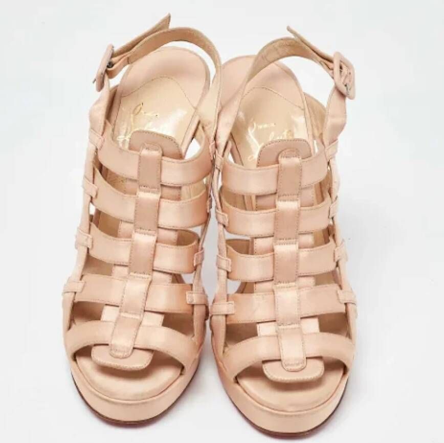 Christian Louboutin Pre-owned Satin sandals Beige Dames