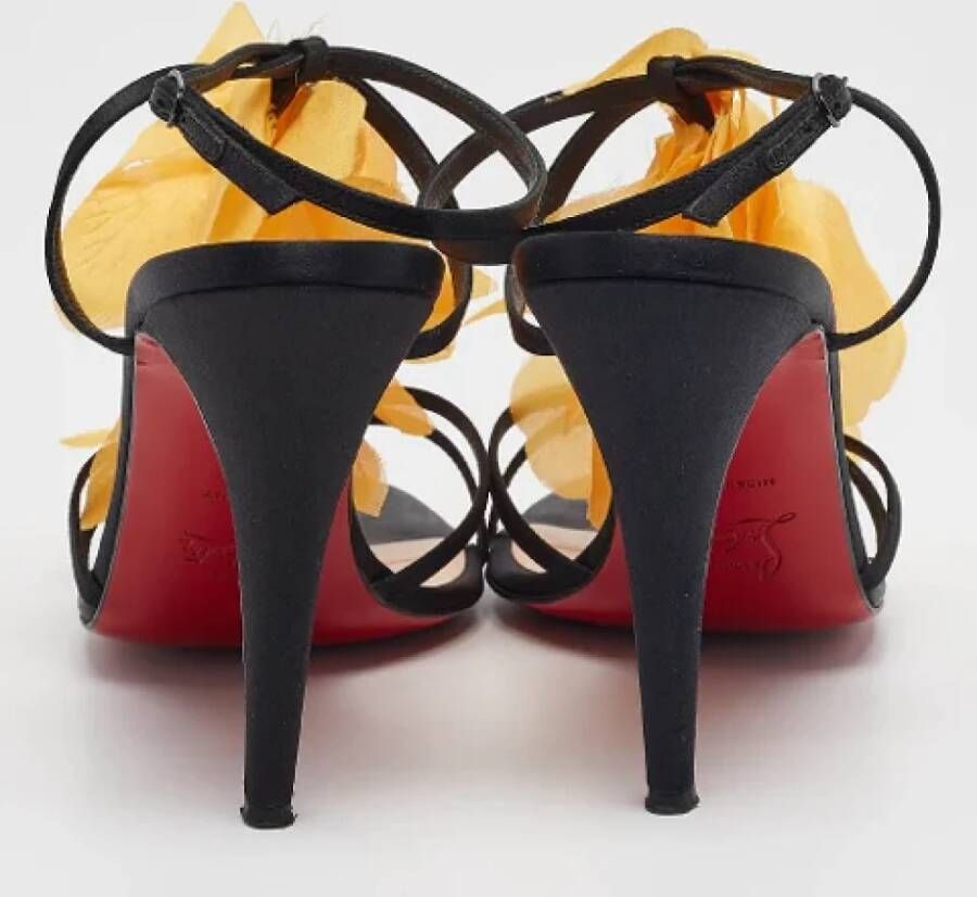 Christian Louboutin Pre-owned Satin sandals Black Dames