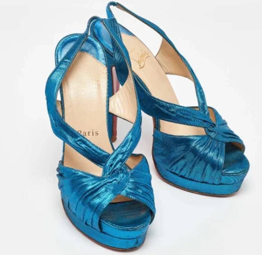 Christian Louboutin Pre-owned Satin sandals Blue Dames