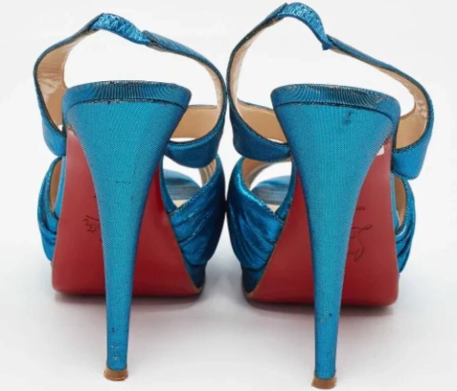 Christian Louboutin Pre-owned Satin sandals Blue Dames