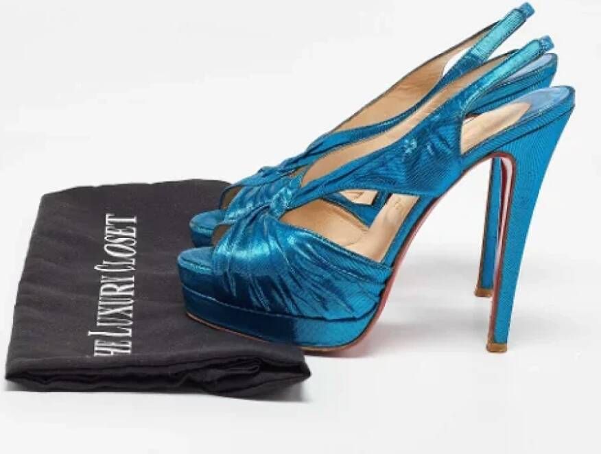 Christian Louboutin Pre-owned Satin sandals Blue Dames