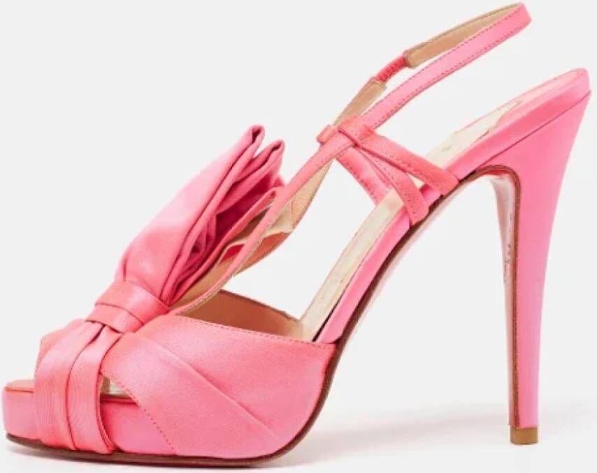 Christian Louboutin Pre-owned Satin sandals Pink Dames