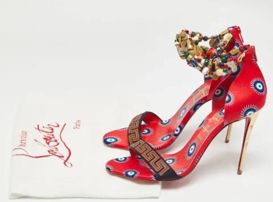 Christian Louboutin Pre-owned Satin sandals Red Dames