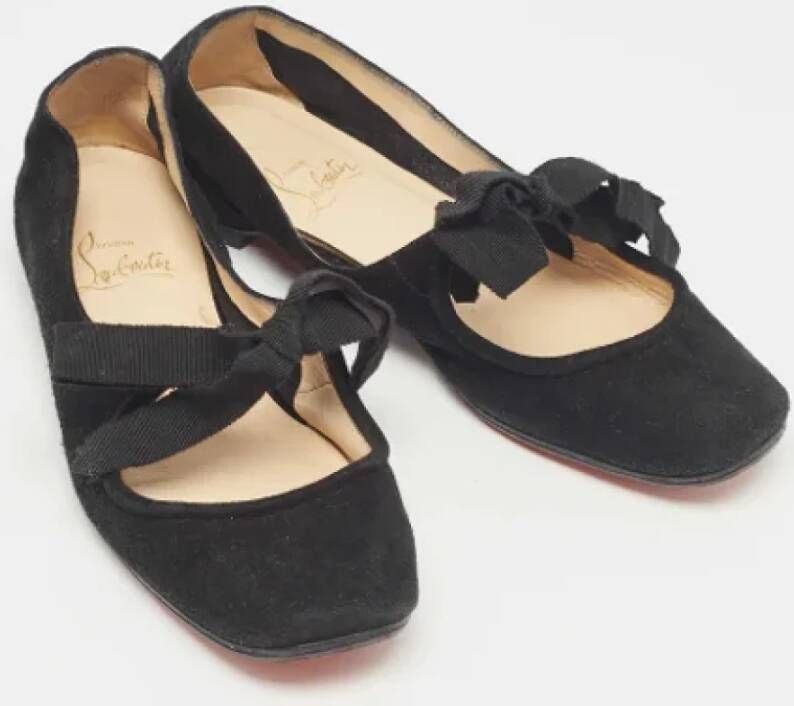 Christian Louboutin Pre-owned Suede flats Black Dames