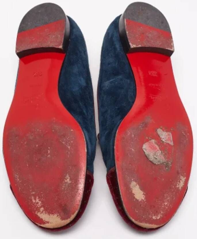 Christian Louboutin Pre-owned Suede flats Red Dames