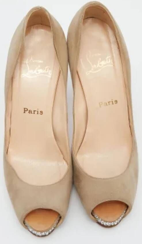 Christian Louboutin Pre-owned Suede heels Beige Dames