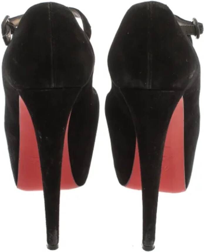 Christian Louboutin Pre-owned Suede heels Black Dames