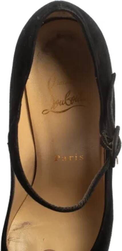 Christian Louboutin Pre-owned Suede heels Black Dames