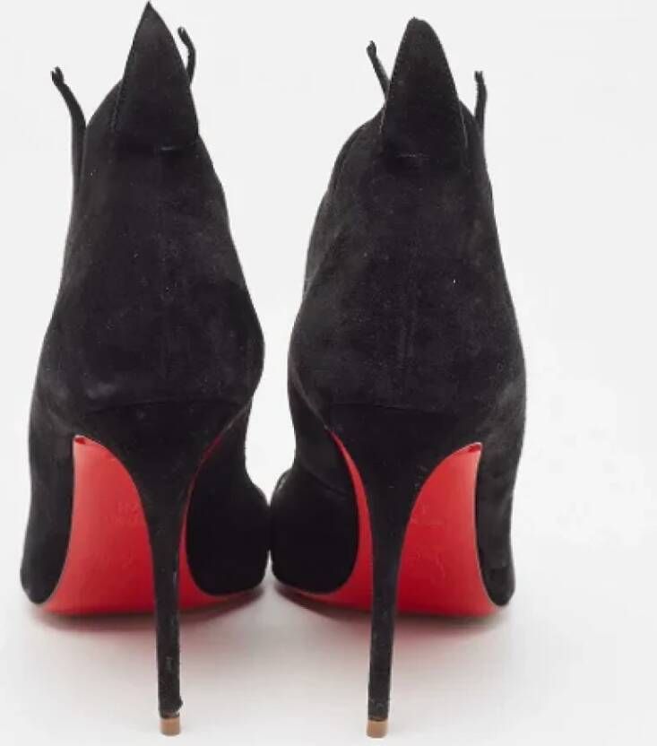 Christian Louboutin Pre-owned Suede heels Black Dames