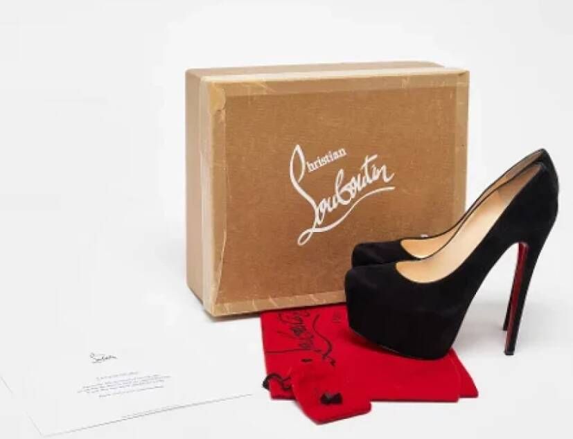 Christian Louboutin Pre-owned Suede heels Black Dames