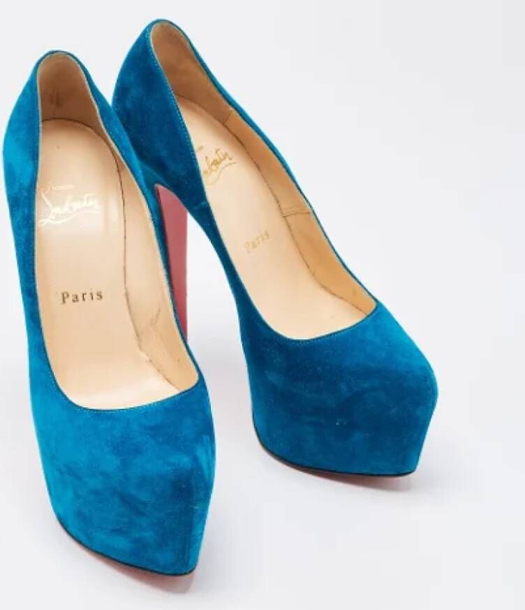 Christian Louboutin Pre-owned Suede heels Blue Dames