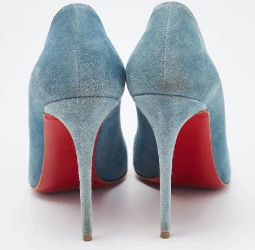 Christian Louboutin Pre-owned Suede heels Blue Dames