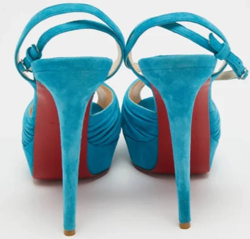 Christian Louboutin Pre-owned Suede heels Blue Dames