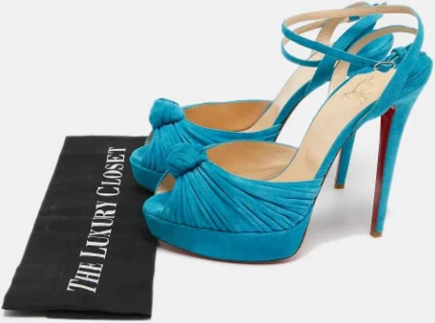 Christian Louboutin Pre-owned Suede heels Blue Dames