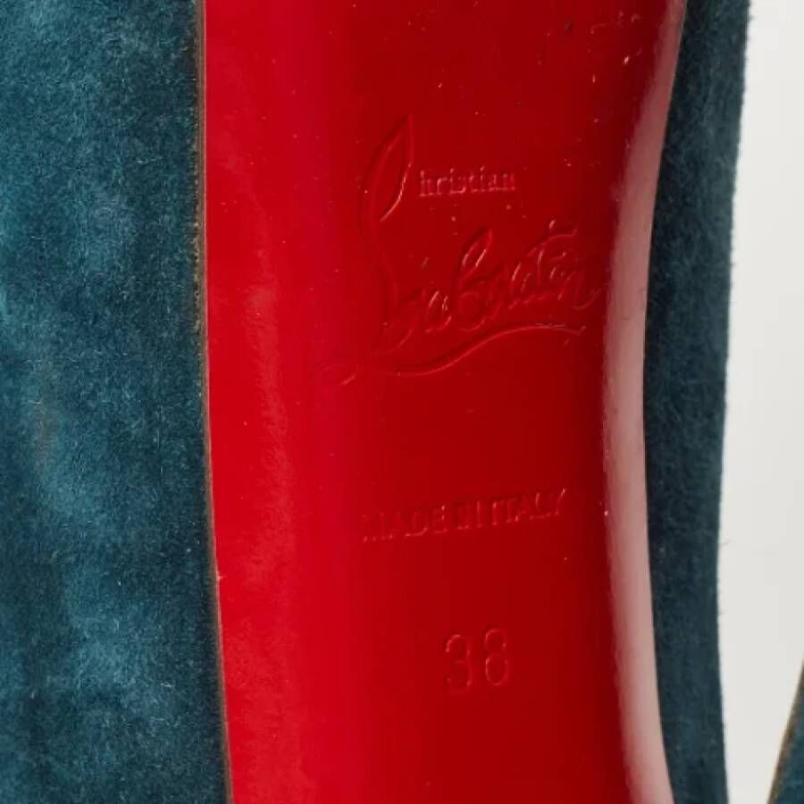 Christian Louboutin Pre-owned Suede heels Blue Dames