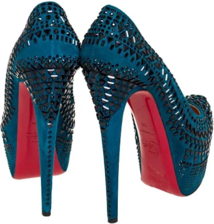 Christian Louboutin Pre-owned Suede heels Blue Dames