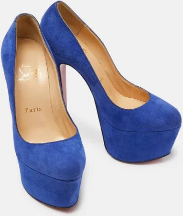 Christian Louboutin Pre-owned Suede heels Blue Dames