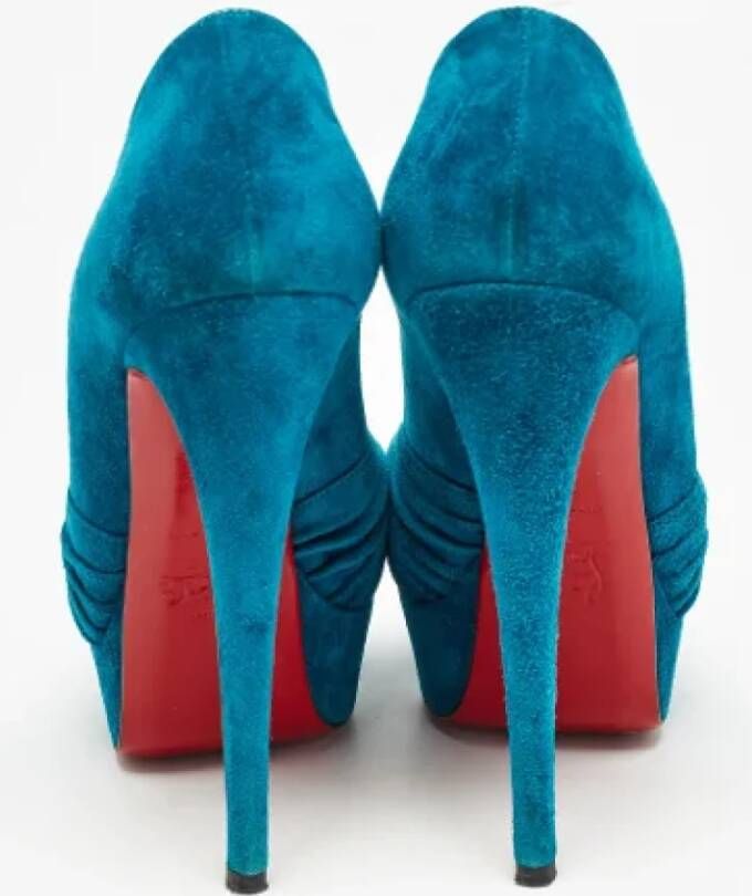 Christian Louboutin Pre-owned Suede heels Blue Dames