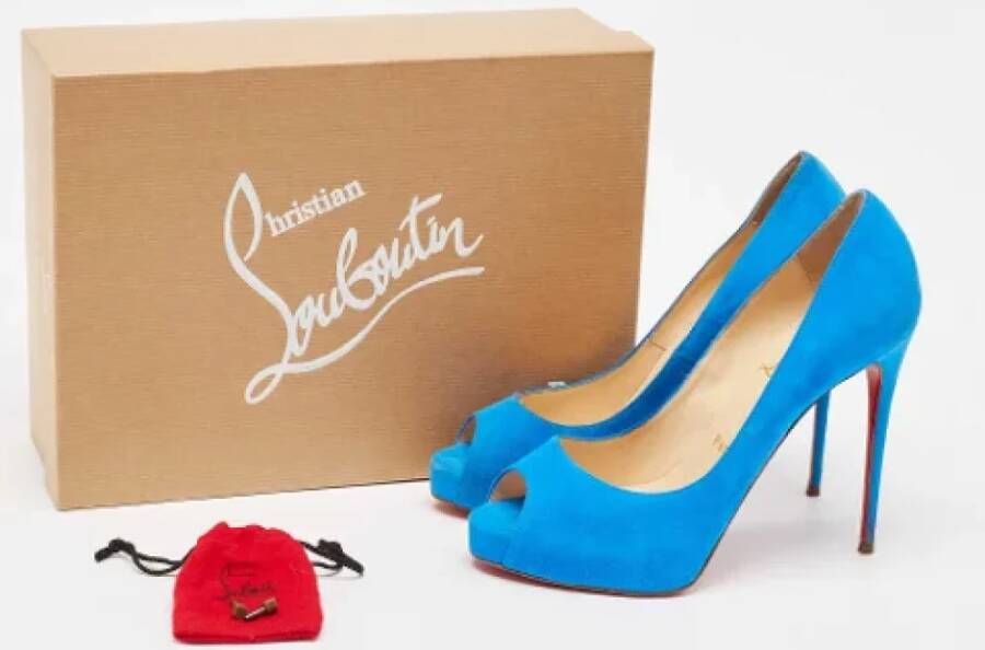 Christian Louboutin Pre-owned Suede heels Blue Dames