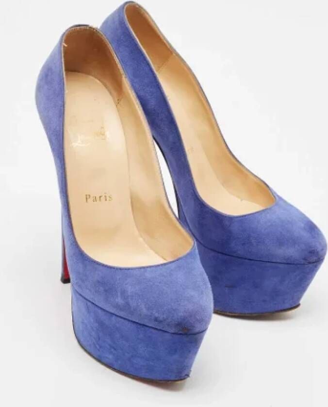 Christian Louboutin Pre-owned Suede heels Blue Dames