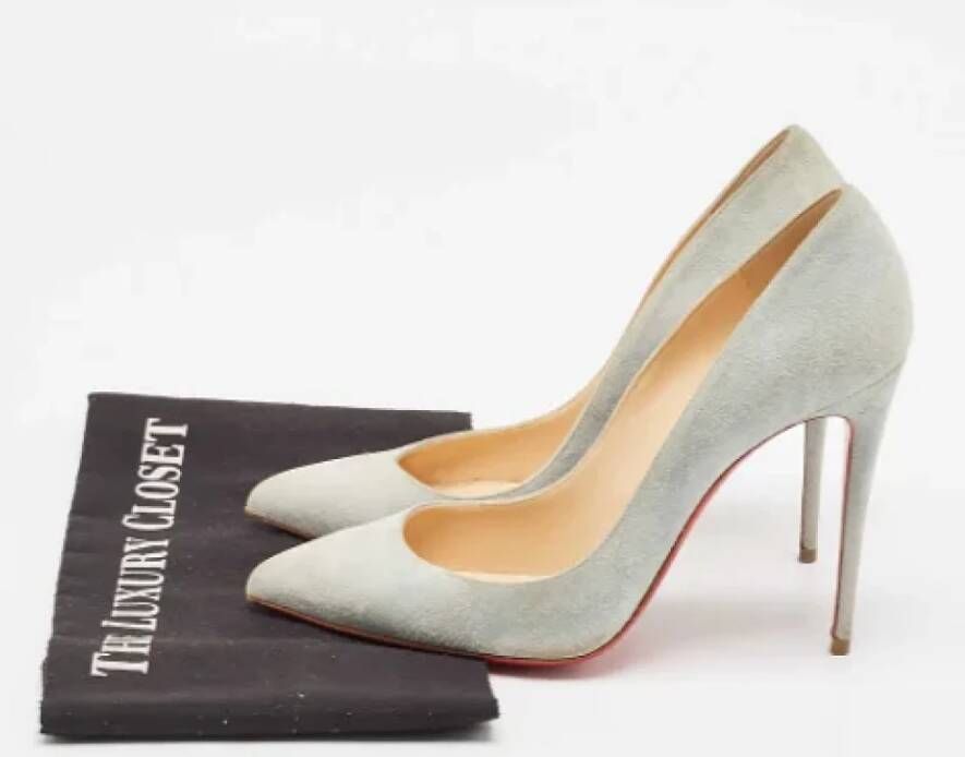 Christian Louboutin Pre-owned Suede heels Blue Dames