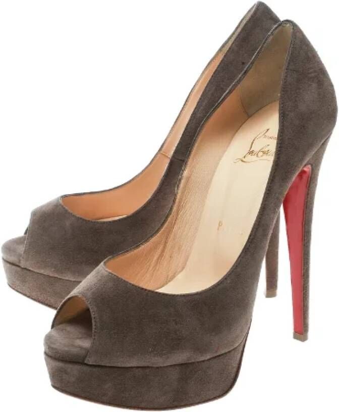 Christian Louboutin Pre-owned Suede heels Brown Dames