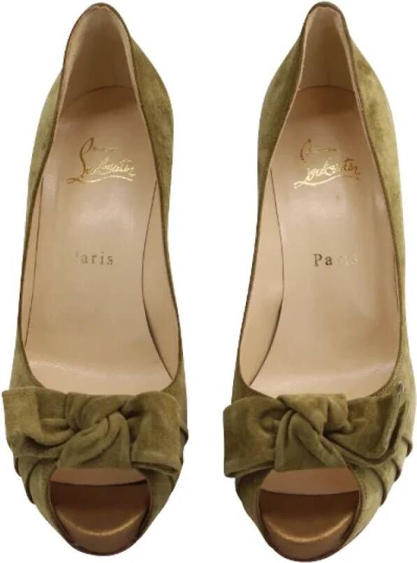 Christian Louboutin Pre-owned Suede heels Green Dames