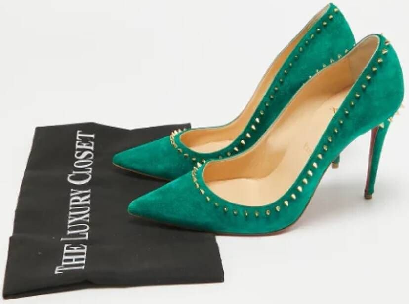 Christian Louboutin Pre-owned Suede heels Green Dames