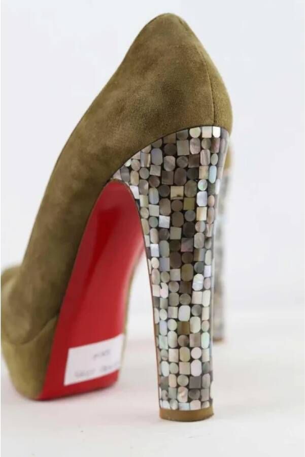 Christian Louboutin Pre-owned Suede heels Green Dames